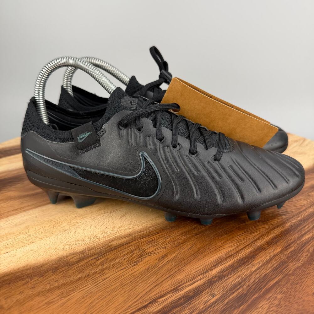Nike Tiempo Legend 10 Elite FG Soccer Cleats Men's 6 / Women's 7.5 DV4328-002